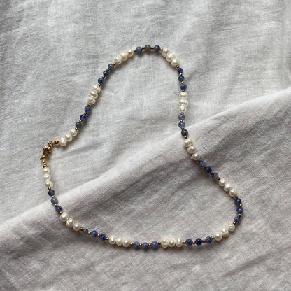 Tierra azul & Pearls Necklace
